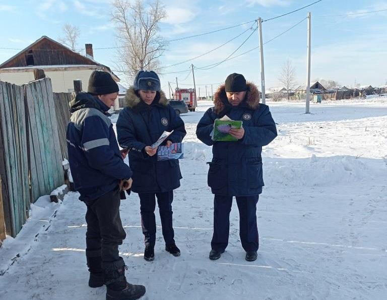 Подворовые обходы в морозы - эффективный метод профилактики пожаров в жилье.